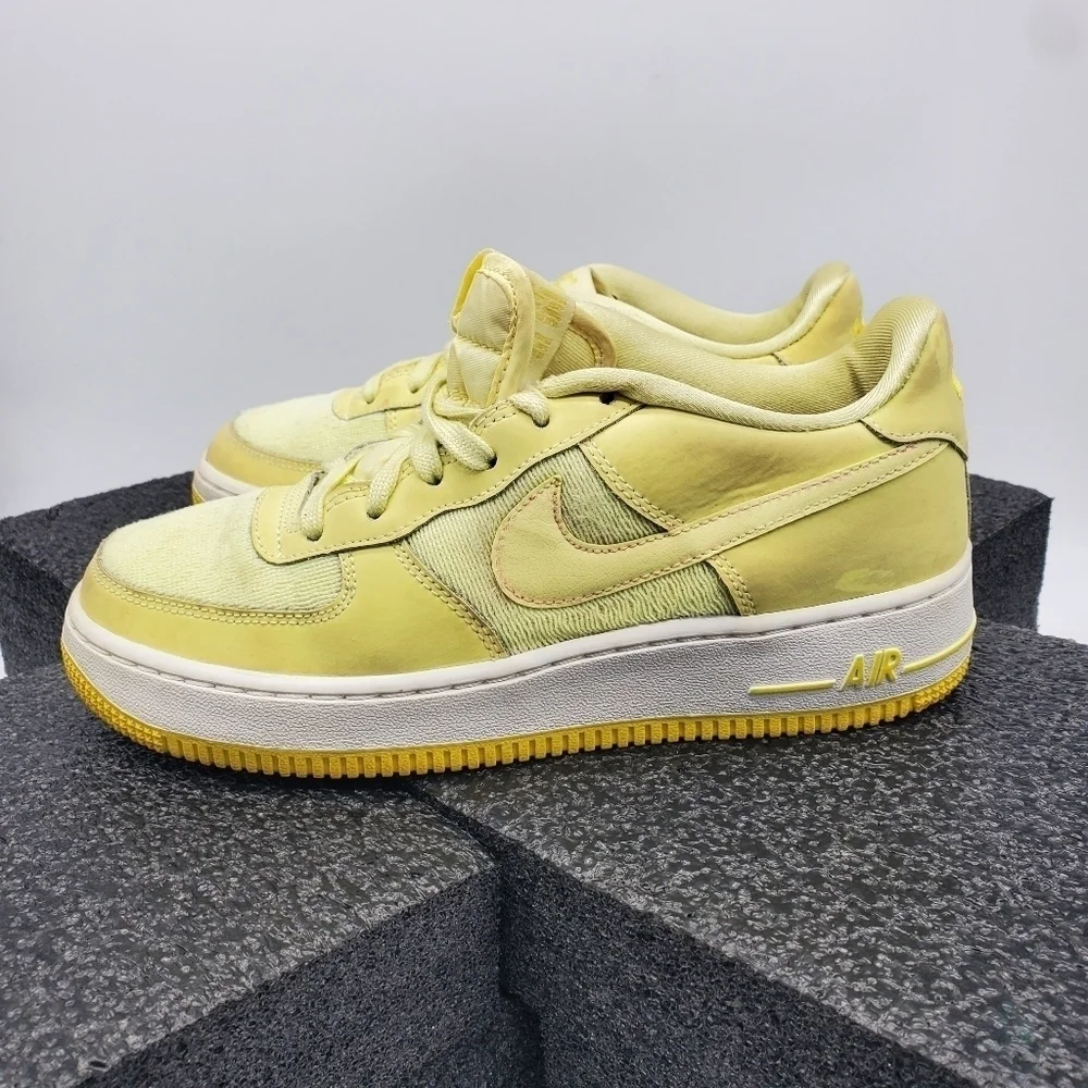 Nike Air Force 1 LV8 (GS) Citron Tint Style AV8183 800 Shoes Size 6Y 7.5 Women